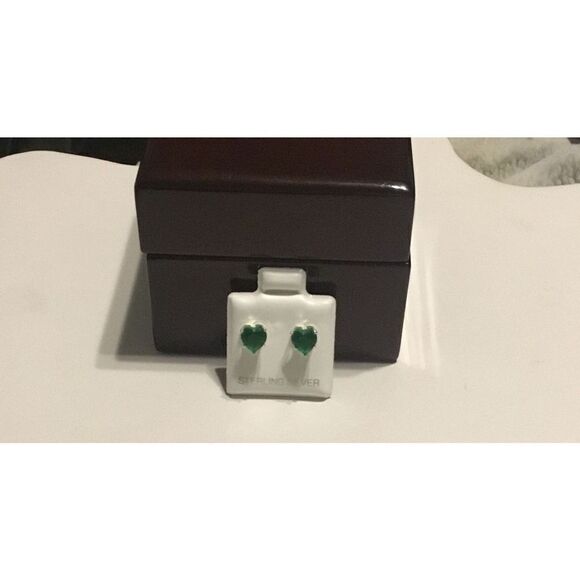 2 Ct. 925 Sterling Silver Lab Emerald Heart Cut Stud Earrings - Picture 1 of 1